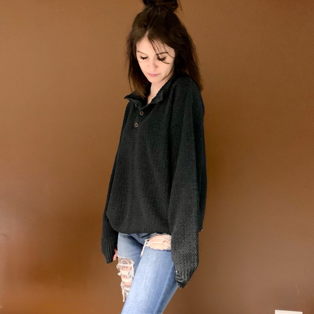 Vintage 4 Button Sweater Top